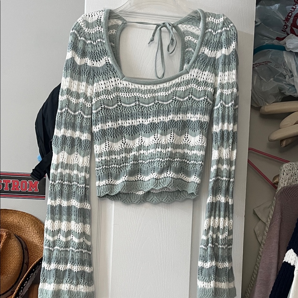 Hollister Green and White Knit Crop Top